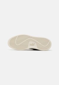 Puma SMASH V2 - Sapatilhas - thyme/team gold/white