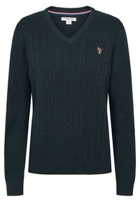 Tmavě zelený svetr s pleteným vzorem, výstřihem do V a dlouhými rukávy, malým vyšitým logem na hrudi a ribbovanými manžetami a spodním lemem.