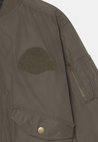 Molo JURASSIC WORLD HEATH UNISEX - Casaco de inverno - vegetation