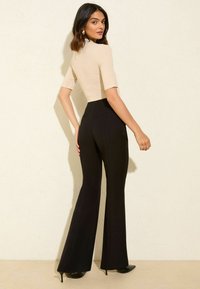 Friends Like These SEAM DETAIL TAILORED - Kelnės - black