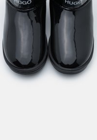 HUGO Botas para la nieve - black