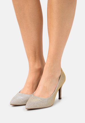 Escarpins à bout pointu avec une finition métallique dégradée en argent et or, dotés d'un joli effet texturé et d'un talon fin.