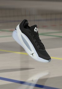 Δεν επιλέχθηκε, black/white/football grey/psychic blue/sail