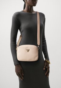 Guess MERIDIAN  - Borsa a tracolla - light peach