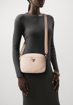 Guess MERIDIAN - Sac bandoulière - light peach