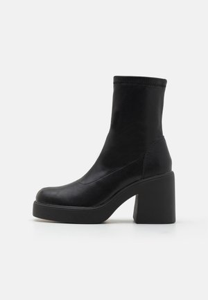 Even&Odd, Bottines à talons hauts - black