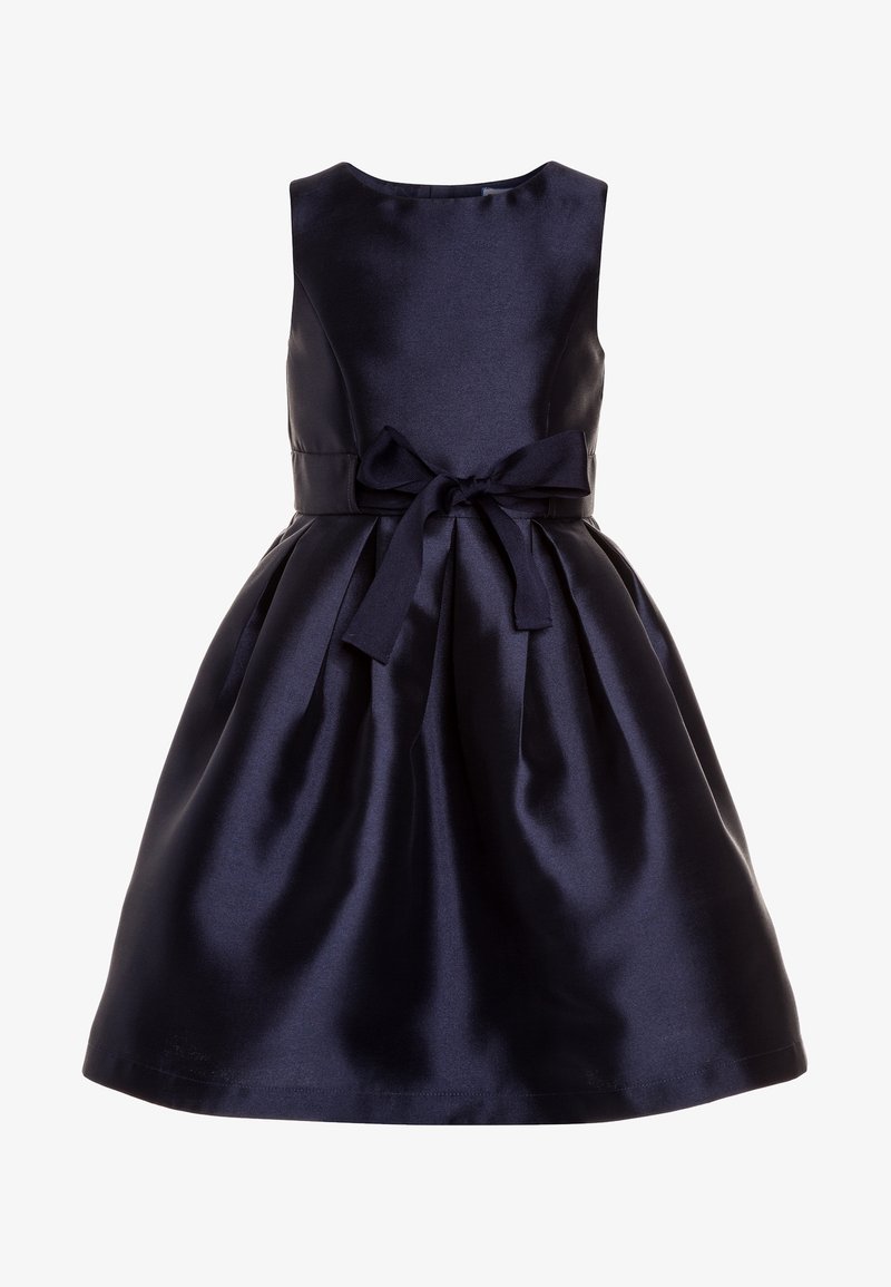 Robe en satin bleu marine avec un corps ajusté et une jupe évasée, dotée d'un nœud dans le dos et de détails plissés. Texture lisse avec un éclat.