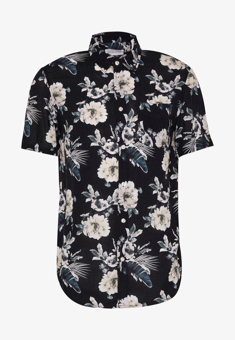 Chemise à manches courtes noire à motifs floraux présentant des fleurs blanches et teal, des feuilles vertes, et un devant boutonné avec un col classique.