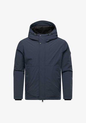 Giacca impermeabile blu navy con cappuccio, dotata di zip frontale e chiusura a scatto, due tasche laterali e polsini elasticizzati per una vestibilità sicura.
