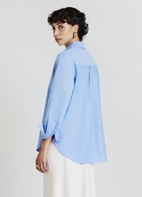Calliope Hemdbluse - celeste