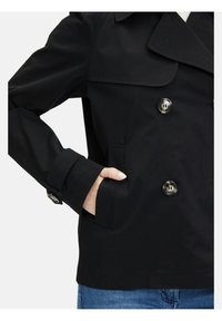 Amber & June Blazer - schwarz