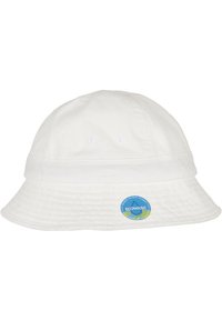Hut - white