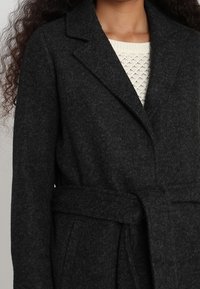 Vero Moda Klassisk frakke - mottled dark grey