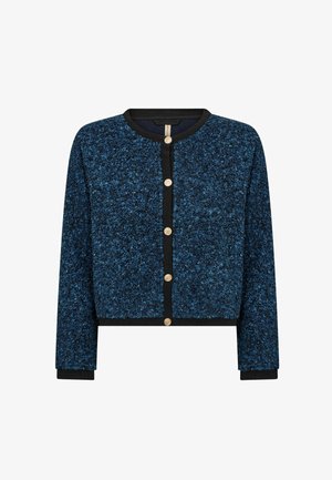 Cardigan bleu texturé au design court, avec encolure ronde, fermeture à boutons sur le devant et bordure noire contrastante. Boutons dorés mettent en valeur le devant.