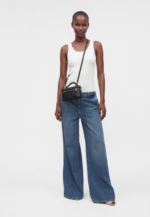 MICHAEL Michael Kors, JANA XBODY - Τσάντα χειρός - black
