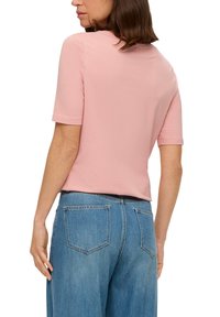 s.Oliver MIT FRONT - T-Shirt print - pfirsich