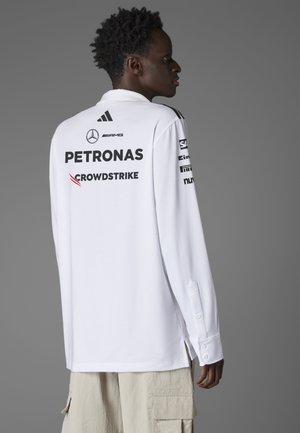 Adidas Free Shipping With AdiClub Mercedes — foto 3