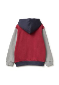 Bluza z kapturem w kolorze czerwonym z szarymi rękawami i granatowymi akcentami. Wykonana z miękkiej mieszanki bawełny z prążkowanym dołem i mankietami.