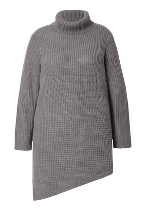 Suéter gris de punto con un alto cuello, mangas largas y un dobladillo asimétrico. Patrón texturizado en todo el tejido.