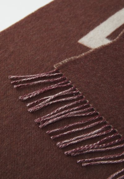 Brauner Wollschal mit hellbraunem Fransenbesatz entlang der Kante, mit weicher Textur und einem schlichten Designmuster.