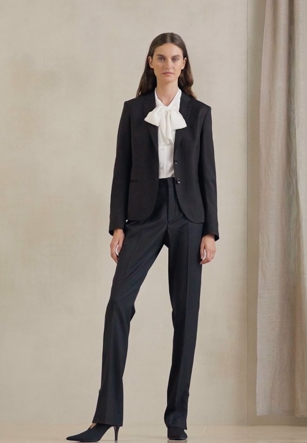 JACKIE COOL - Blazer3