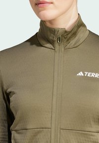 Adidas Terrex MULTI FULL ZIP JACKET - Forro polar - olive strata