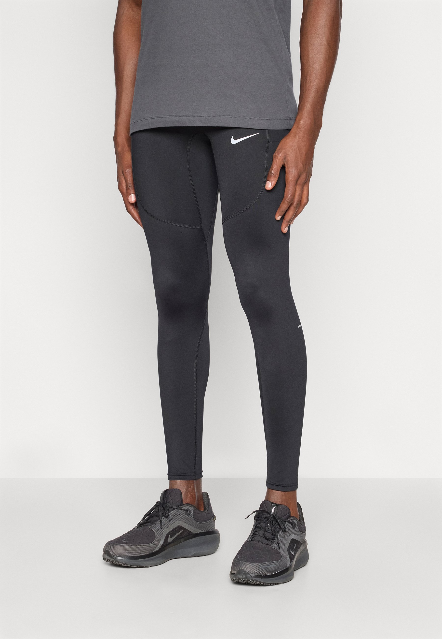 nike slim fit leggings