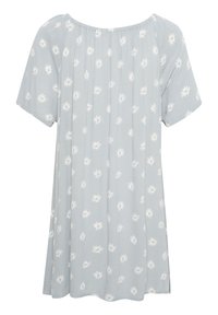 Robe bleu clair à manches courtes avec une coupe ample, ornée d'un motif floral blanc et d'un col froncé. Tissu doux et texturé.