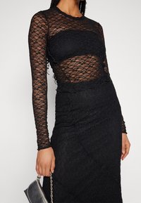 ONLY Langarmshirt - black