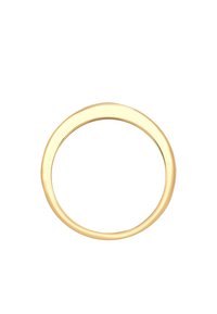 Guldring med en glat, rund band; har et moderne, minimalistisk design; skinnende overflade og ensartet bredde i hele ringen.