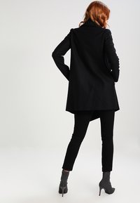 AllSaints Klassischer Mantel - black