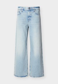 Ανοιχτό μπλε τζιν παντελόνι με ψηλή μέση και φαρδιά μπατζάκια, με μπροστινές τσέπες, θηλιές για ζώνη και κλείσιμο με κουμπί.