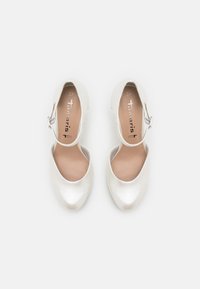Tamaris Lodičky s platformou - pearl