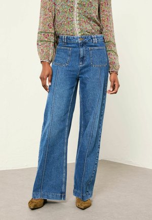 FatFace, PATCH POCKET FLARE JEANS - Vaqueros a campana - blue