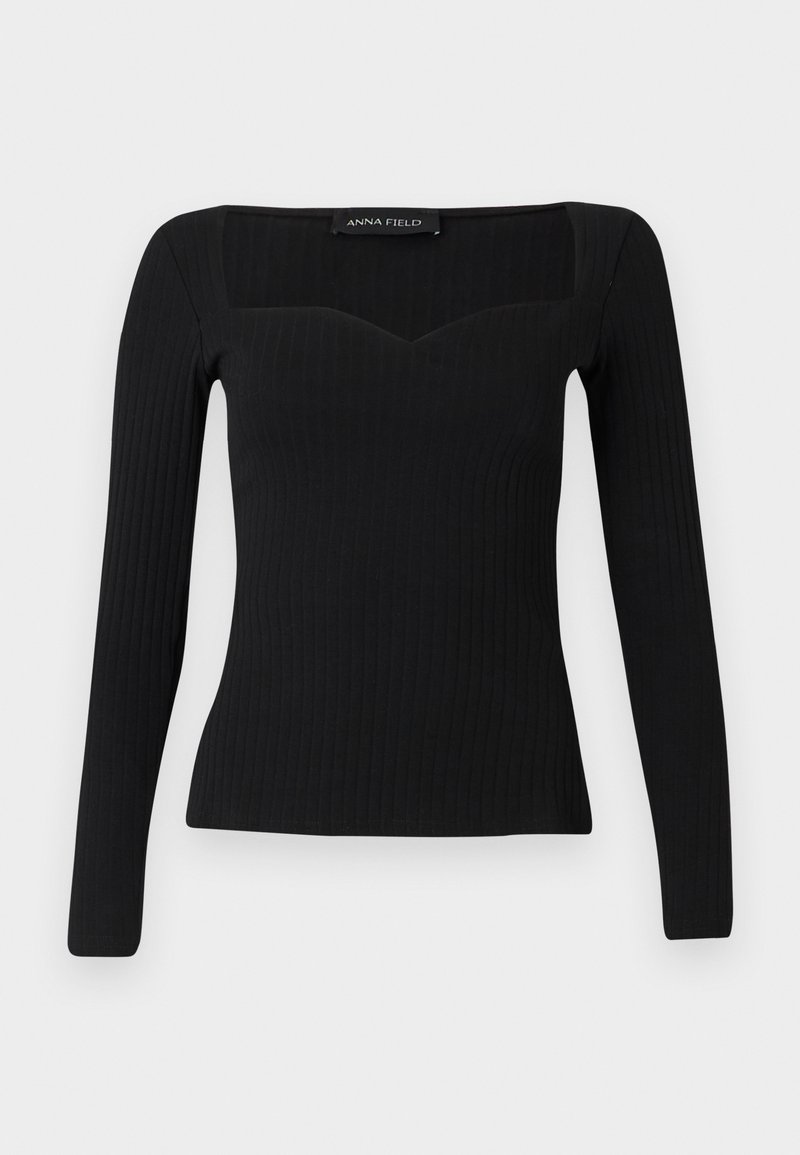 Czarna, długi rękaw sweter z prążkowanej tkaniny, z kwadratowym dekoltem, o lekko sercowym kształcie i dopasowanym kroju.