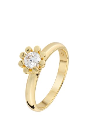 Goldener Ring mit einem einzelnen runden klaren Edelstein, gehalten von acht abgerundeten Krappen, innen im Ringband mit "925" punziert.