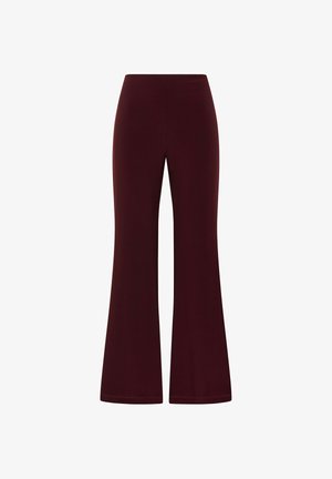 Pantalon évasé bordeaux en tissu extensible, avec une taille haute et une texture lisse, présentant une coupe nette sans motifs visibles ni éléments métalliques.