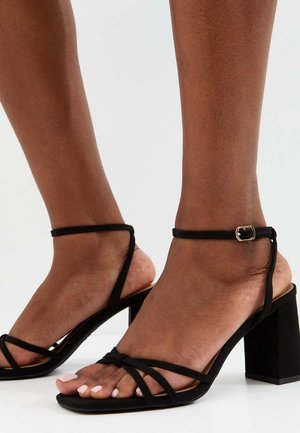 New Look KNOT STRAP BLOCK HEEL - Sandalen met hoge hak - black