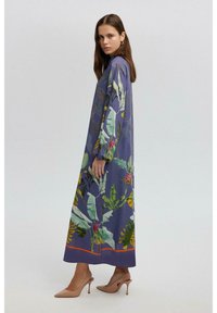 Touché Privé PATTERNED - Maksi suknelė - navy blue