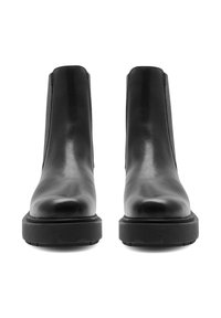 Melnas ādas potīšu zābaki ar gludu apdari, elastīgām sānu plāksnēm un biezu melnu zoli. Ērti pieguļošs dizains ar noapaļotu pirkstu.