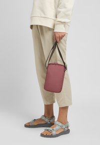 Jack Wolfskin Borsa a tracolla - mineral red