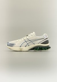 Niewybrane, cream/pure silver-coloured