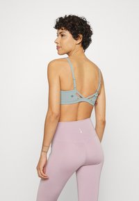 Athleta ELATION BRA A-C - Sutiã desportivo de suporte ligeiro - minimalistic grey