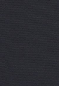 Dunkelblaue Stoff mit einer glatten Textur, der ein einheitliches Webmuster aufweist. Keine sichtbaren Hardware-Elemente oder Akzente.