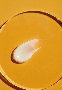 NIVEA SUN UV FACE SHINE CONTROL LOTION nieokreślony