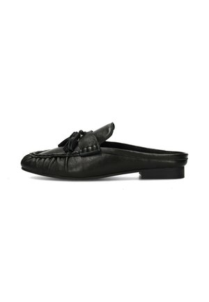 Mocassino nero in pelle senza tallone con dettaglio nappine e tacco basso, mostrato di lato su sfondo bianco.