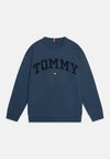 VARSITY EMBROIDERY - Sportska majica - aegean sea
