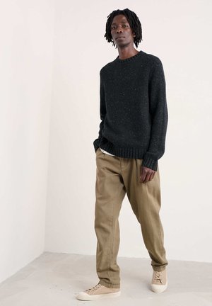 BIZEN - Strickpullover - black - onyx