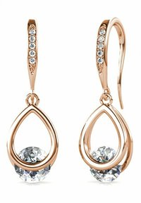 Orecchini in oro rosa con design a goccia, caratterizzati da un cristallo chiaro centrale e una fila di cristalli più piccoli lungo il gancio.