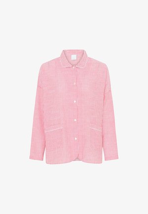 Camicia a maniche lunghe con bottoni, colletto e due tasche frontali, a righe verticali rosa e bianche, mostrata su sfondo bianco.